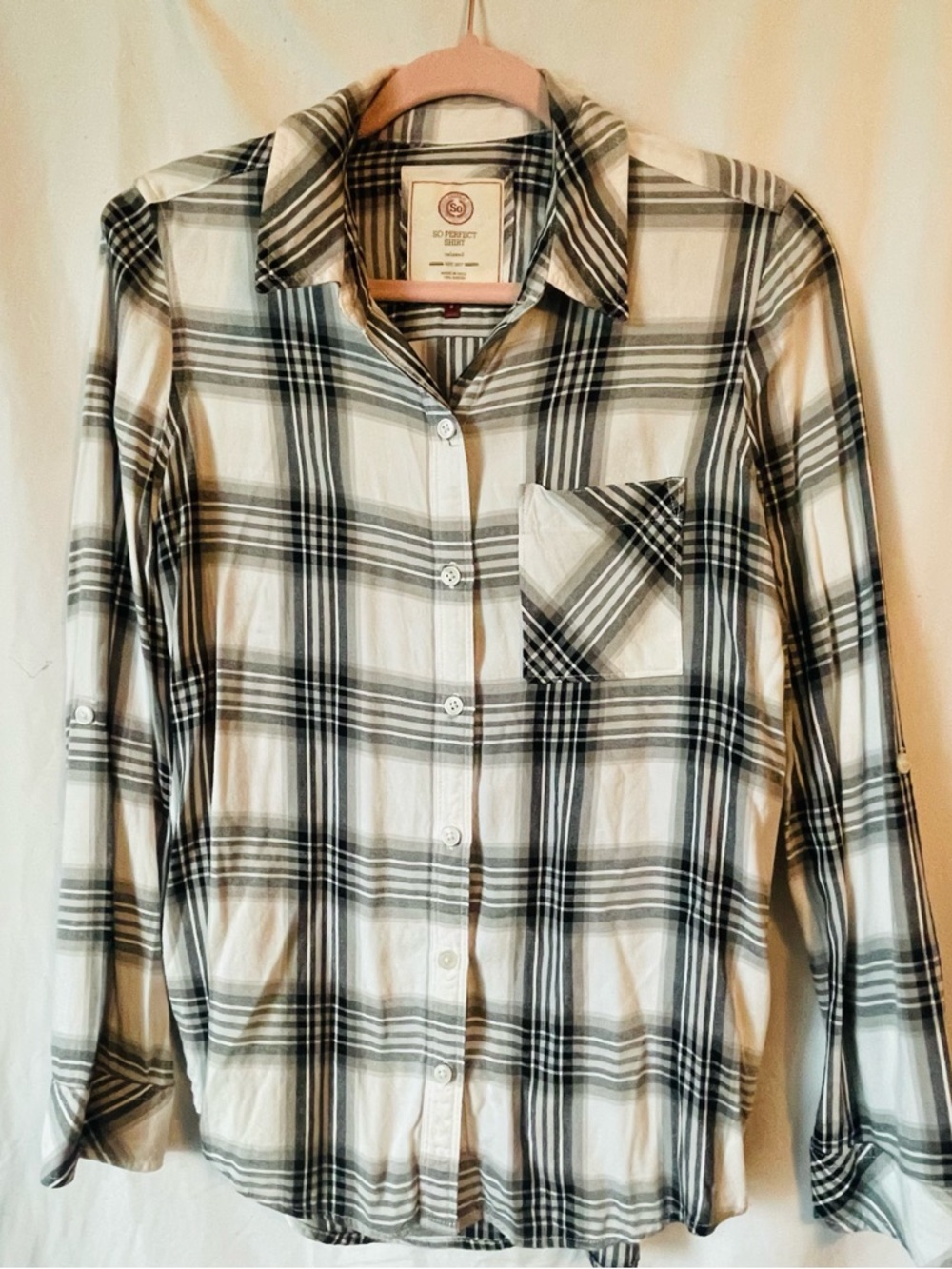 SO PERFECT SHIRT Black and White Plaid Women’s Button-Up Shirt Medium